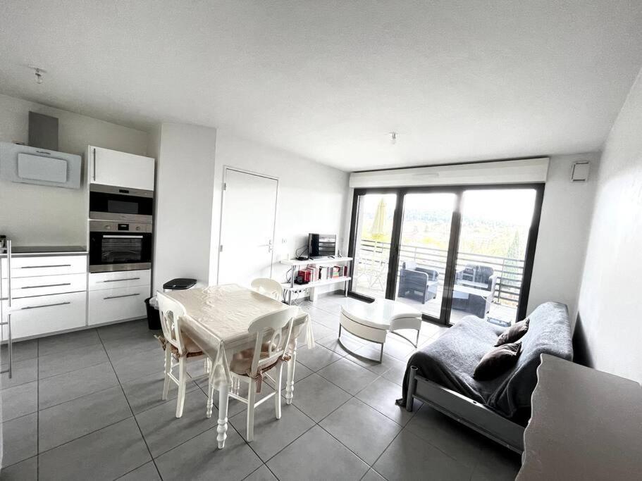 Апартаменты Spacieux T2 + Parking A 5 Min D'Aix Экс-ан-Прованс Экстерьер фото